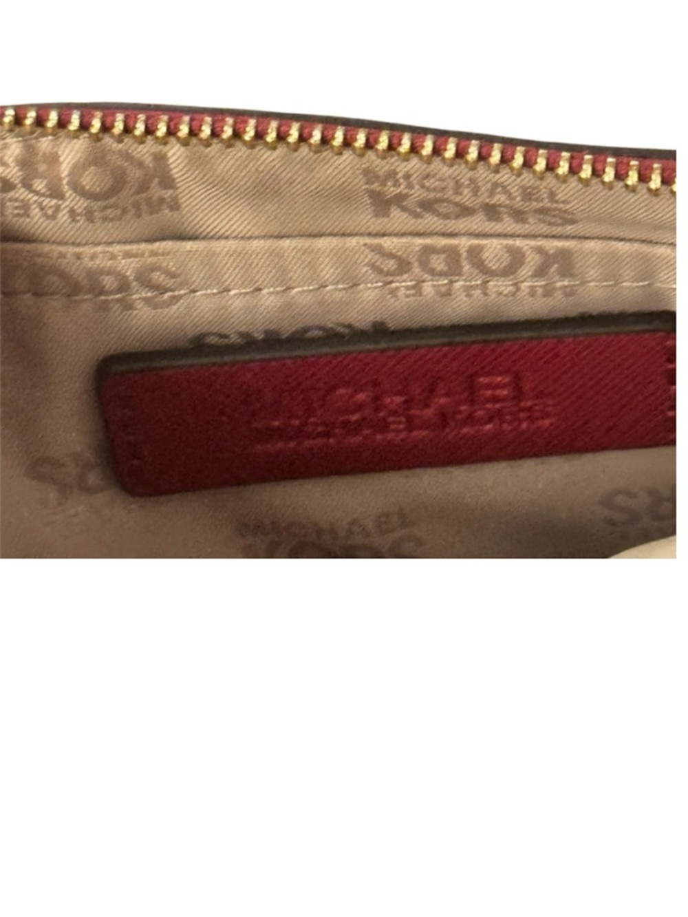 Michael Kors Jet Set Travel SM
Coin ID Card Key Holder Wallet
Cherry - Picture 5 of 7